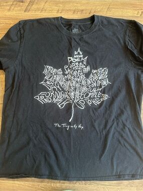 The Tragically Hip “Man Machine Poem” Maple Leaf Graphic T-shirt Size XL